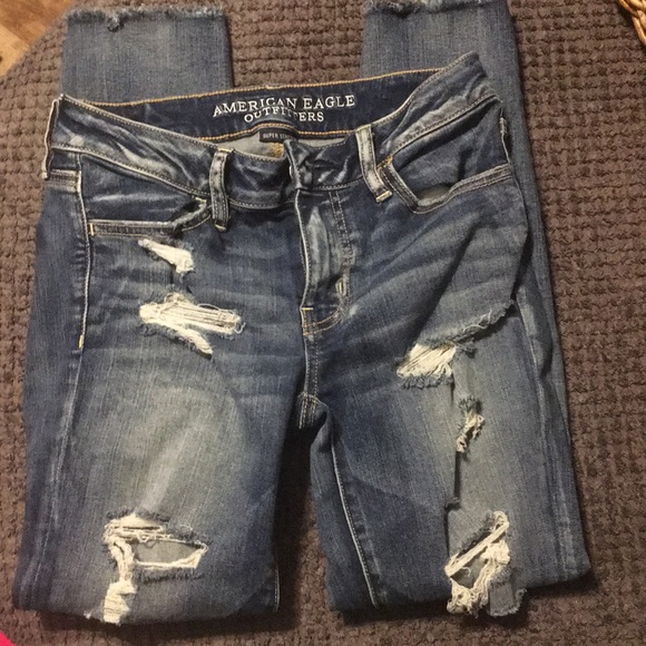 American Eagle Outfitters Denim - American Eagle sz 4 super stretch jeans.